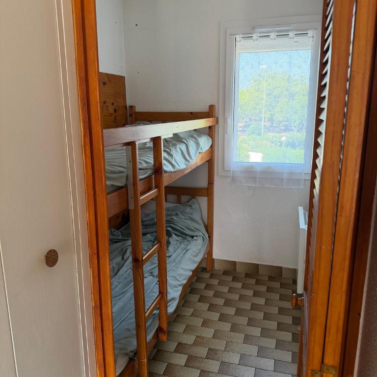 2 pièces cabine, calme, proximité du centre port, plage richelieu, île des loisirs - Appartement-Studio avec 1 Lit Double - 8