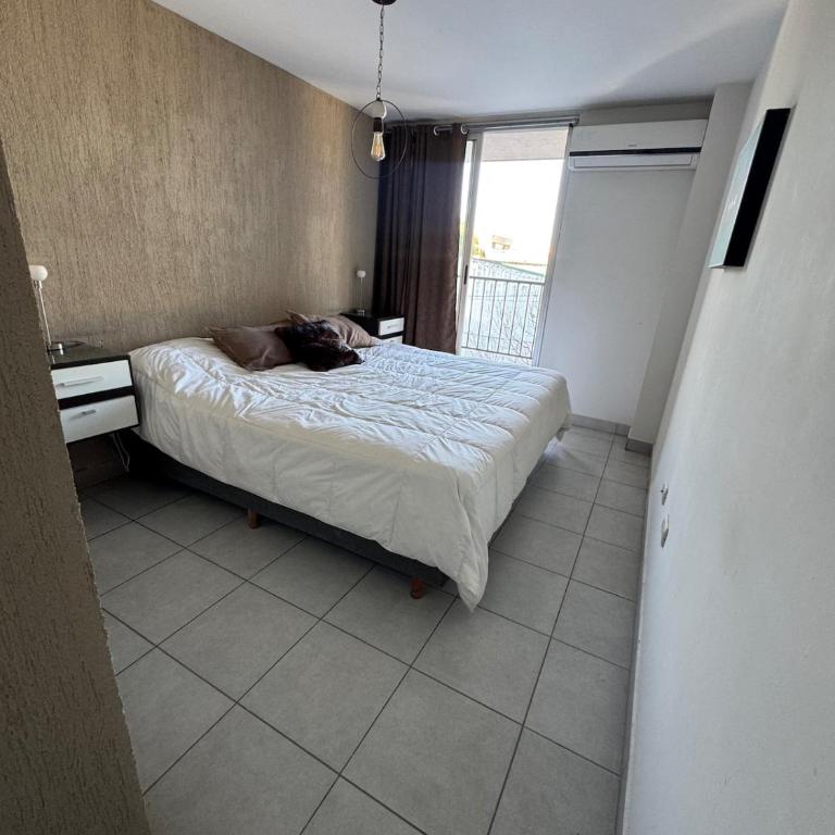 Dpto equipado a metro del estadio unico - Apartamento de 1 dormitorio - 1