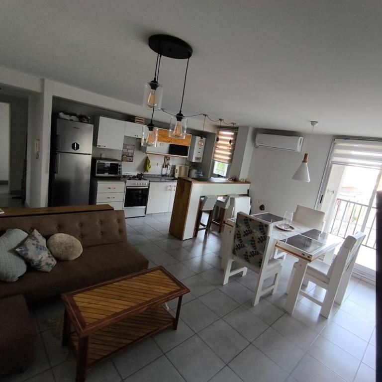 Dpto equipado a metro del estadio unico - Apartamento de 1 dormitorio - 2