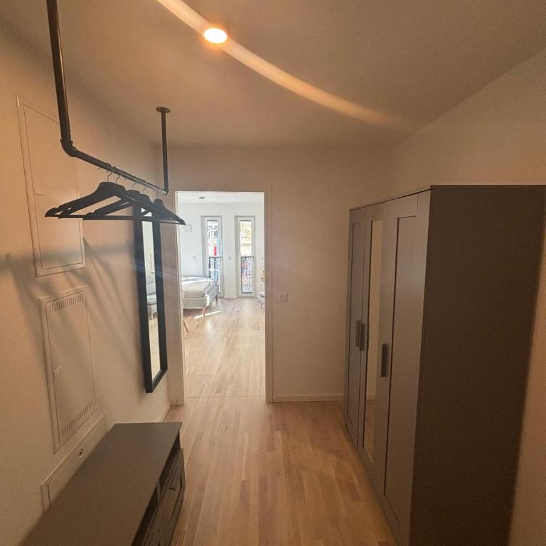 Munich Central Apartment - 3Min to Oktoberfest - Appartamento con 1 Camera da Letto - 4