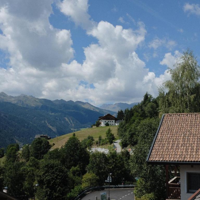 Knappenhof im Sonnendorf Telfes - Quadruple Room with Mountain View - 2
