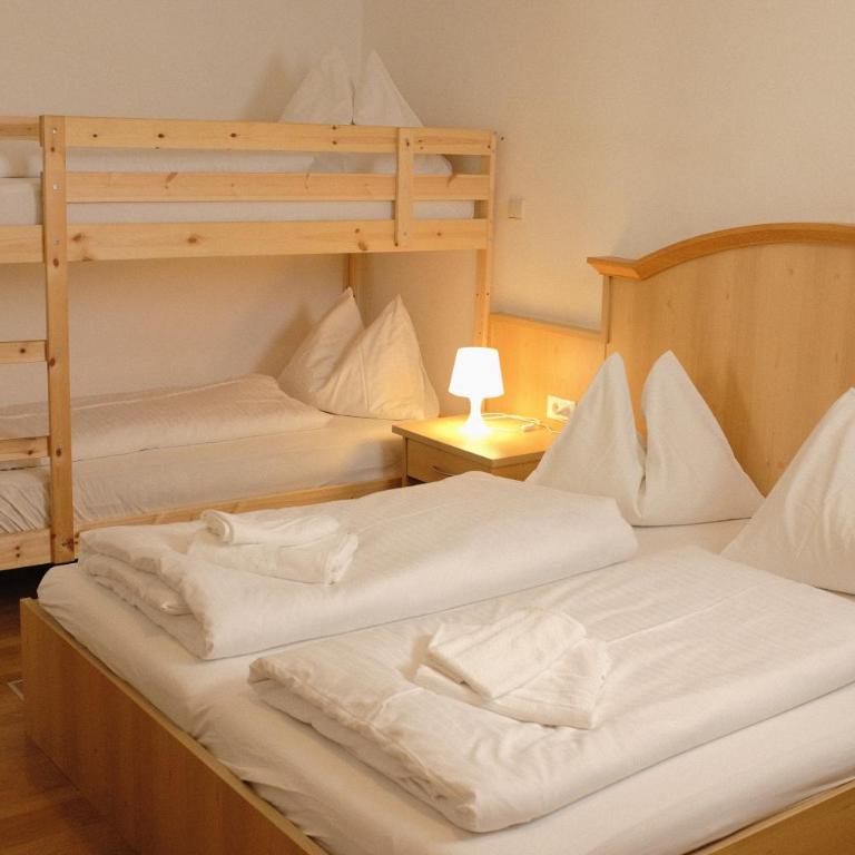 Knappenhof im Sonnendorf Telfes - Economy Quadruple Room - 1