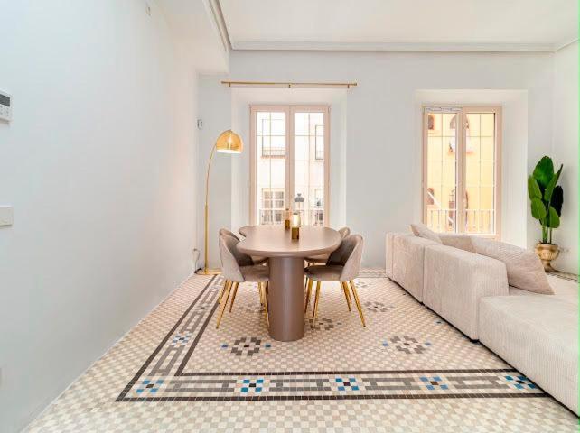 PISO A ESTRENAR! Centro Larios-Carcer 200mts - Apartment - 53