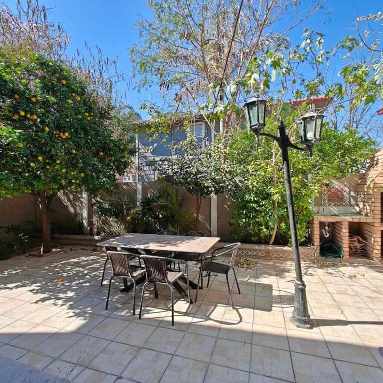 Twin Homes Compound - 5 Bedrooms - 1 km to US Consulate - Casa de 5 dormitorios - 1