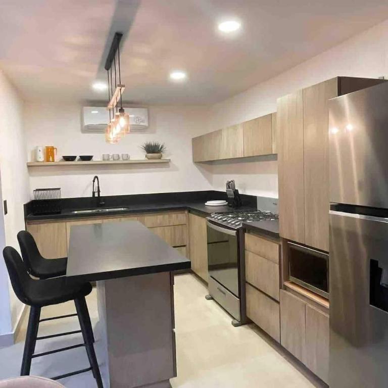 Twin Homes Compound - 5 Bedrooms - 1 km to US Consulate - Casa de 5 dormitorios - 7
