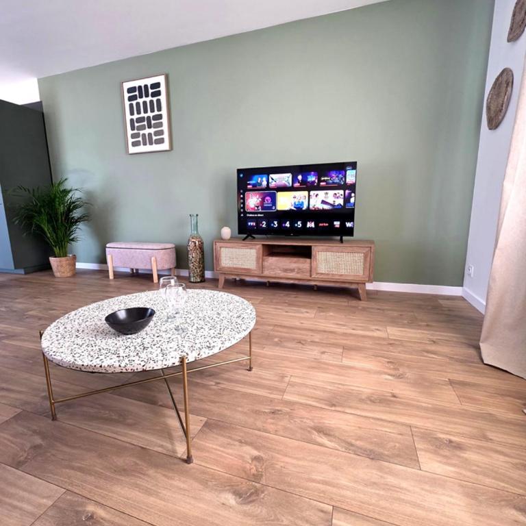 Nouveau ! L'escale de Vigon, Appartement neuf entre bourg et plage, climatisé, wifi, parking, linge et ménage en fin de séjour compris - Appartement 1 Chambre - 6