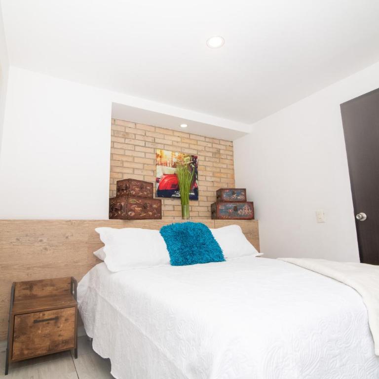 Staynova loft acogedor en El Poblado, Medellín - Estudio - 12