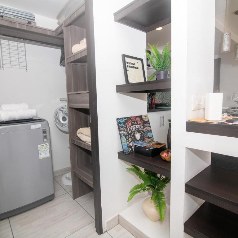 Staynova loft acogedor en El Poblado, Medellín - Estudio - 21