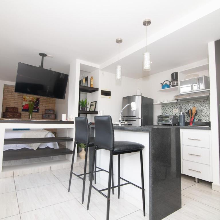 Staynova loft acogedor en El Poblado, Medellín - Estudio - 20