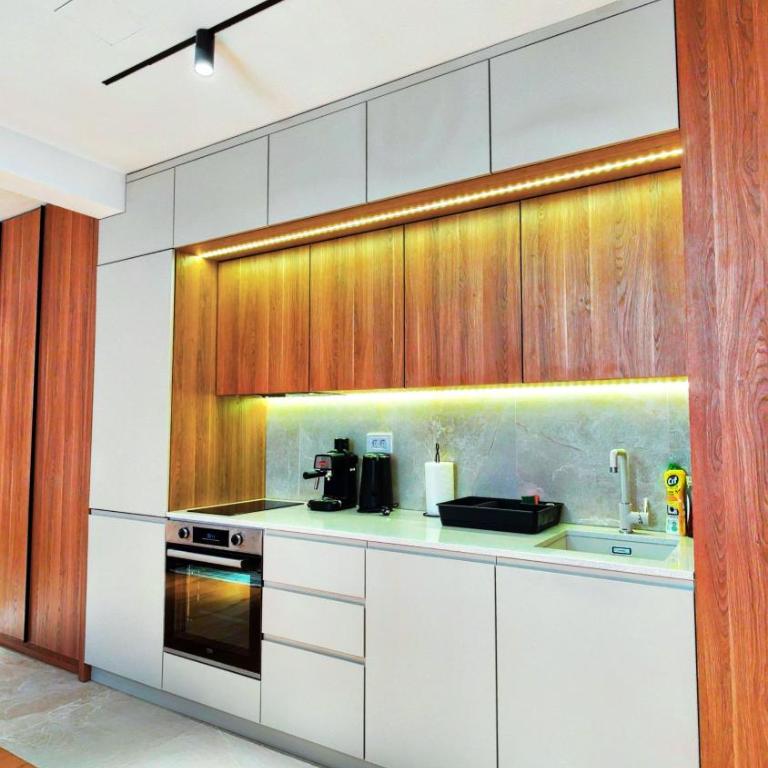 Royal Garden Luxury Spa Apartment with Sauna and Jacuzzi - Appartement 2 Chambres - 3