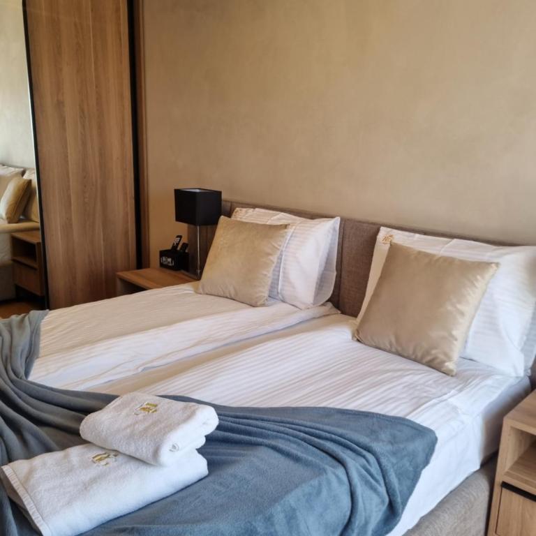Royal Garden Luxury Spa Apartment with Sauna and Jacuzzi - Appartement 2 Chambres - 28