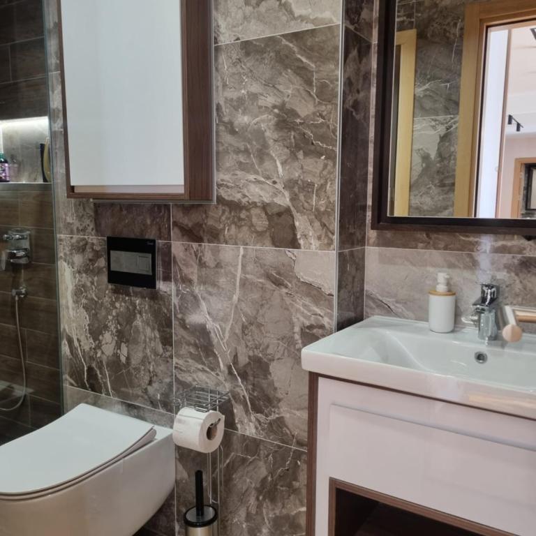 Royal Garden Luxury Spa Apartment with Sauna and Jacuzzi - Appartement 2 Chambres - 33