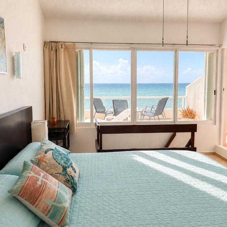 Spectacular Beachfront Penthouse with private Ocean View Terrace Brisas Shores 2 bedrooms - Two-Bedroom Apartment - 44