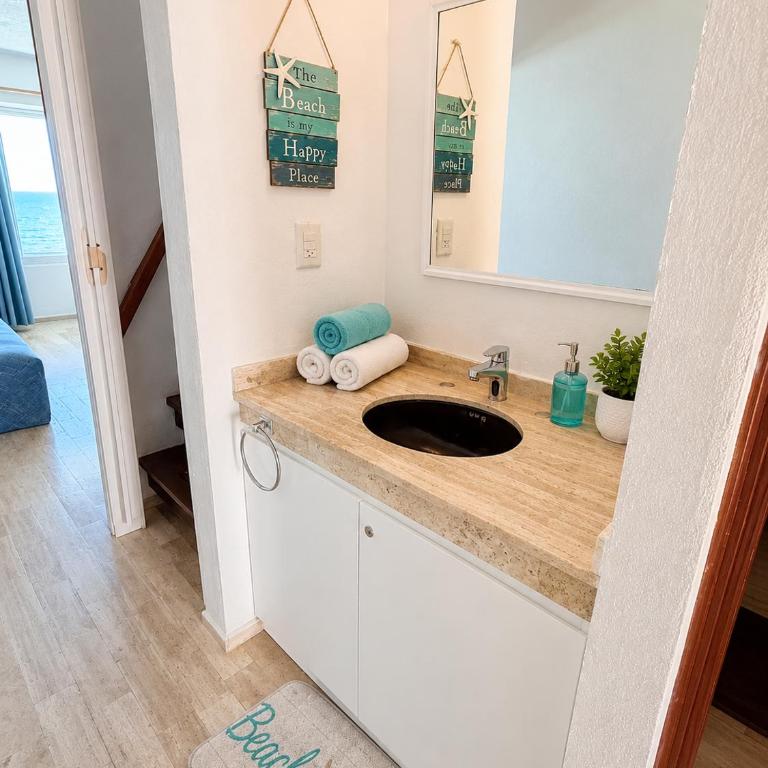 Spectacular Beachfront Penthouse with private Ocean View Terrace Brisas Shores 2 bedrooms - Two-Bedroom Apartment - 22