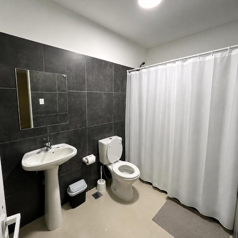 Isiduru Apments - Deluxe Apartment - 4