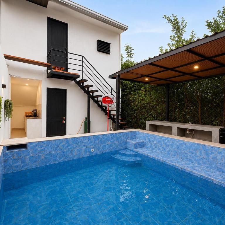 Club Villa Palmara - Piscina privada para compartir con tu familia - Villa con piscina privada - 9