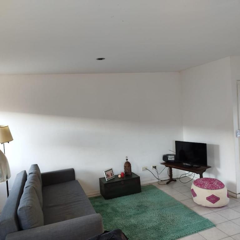 Departamento con Terraza, Parrilla y Fácil Acceso - Apartamento de 1 dormitorio - 22