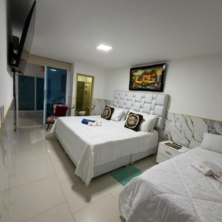 HOTEL BOUTIQUE NR - Habitación Deluxe con cama extragrande - 10