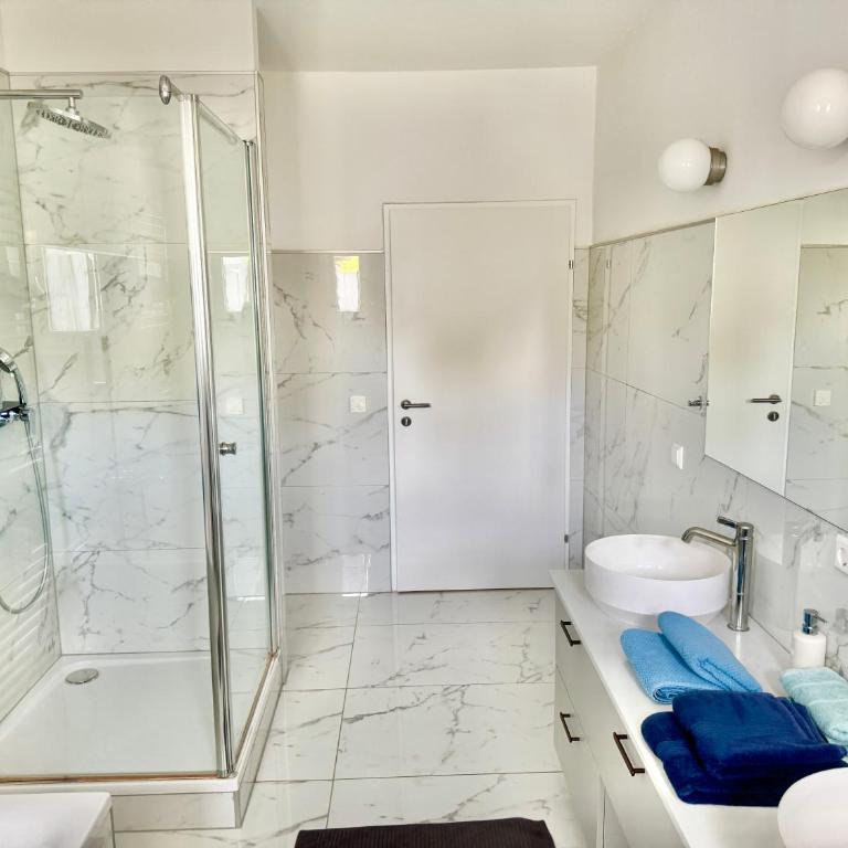Stylish Premium Apartment with Balcony & AC - Apartamento Superior con balcón - 10