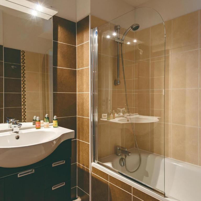 Duplex in Six-Fours-les-Plages - Appartement 2 Chambres - 17