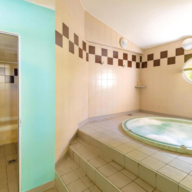Duplex in Six-Fours-les-Plages - Appartement 2 Chambres - 6