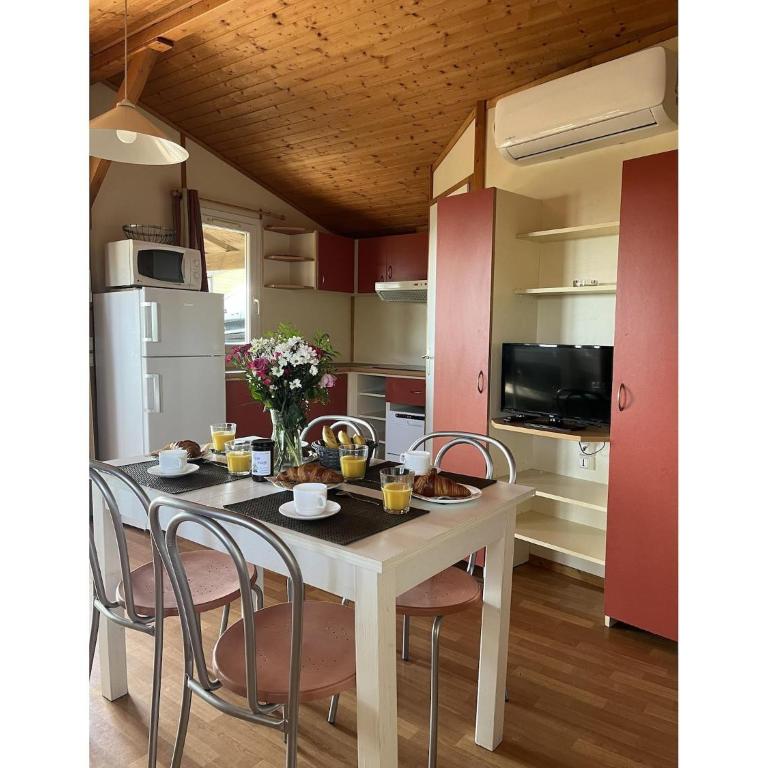 Cottage Escape near Cap d Agde - Maison de Vacances 2 Chambres - 4