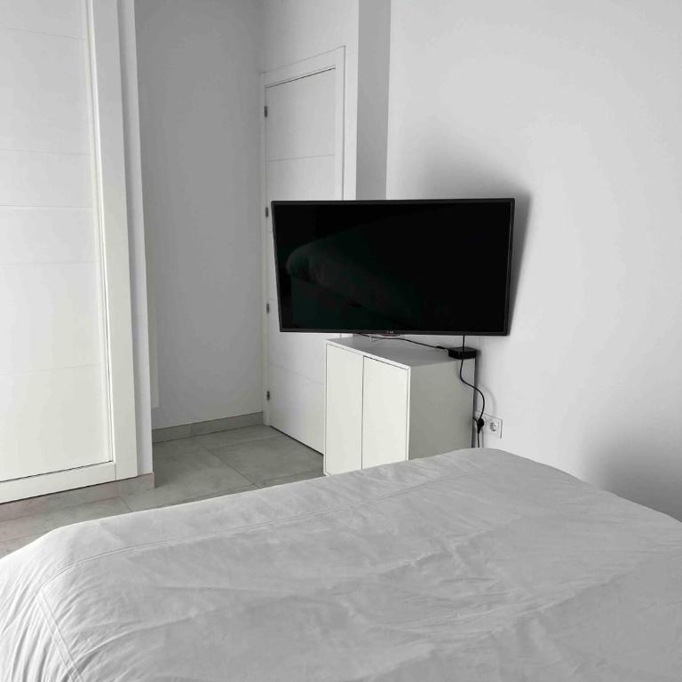 A duplex penthouse with a terrace and a parking space - Apartamento de 2 dormitorios con vistas al complejo - 8