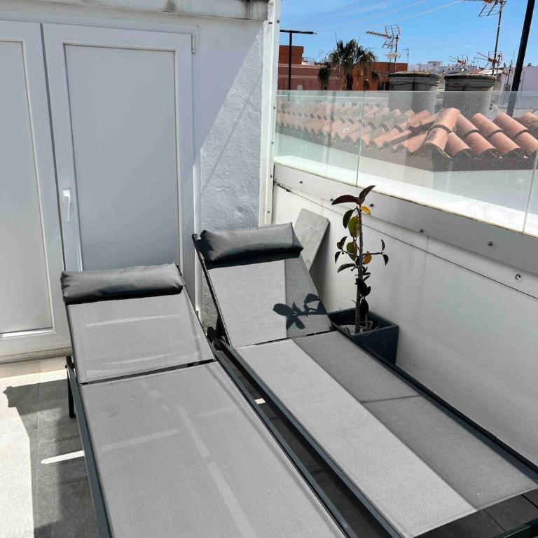 A duplex penthouse with a terrace and a parking space - Apartamento de 2 dormitorios con vistas al complejo - 14