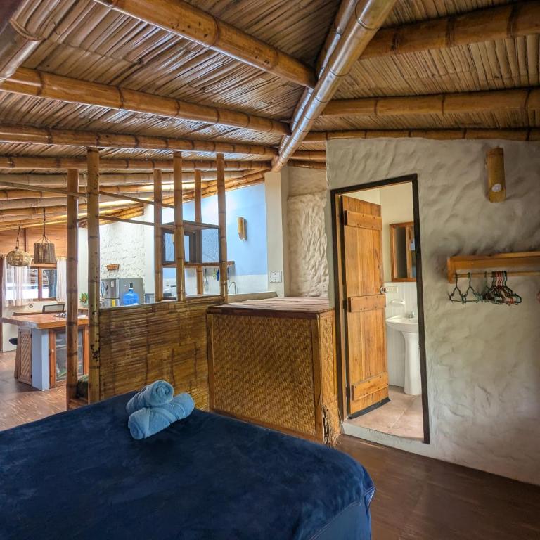 La Casa Hostel - Suite with Sea View - 6