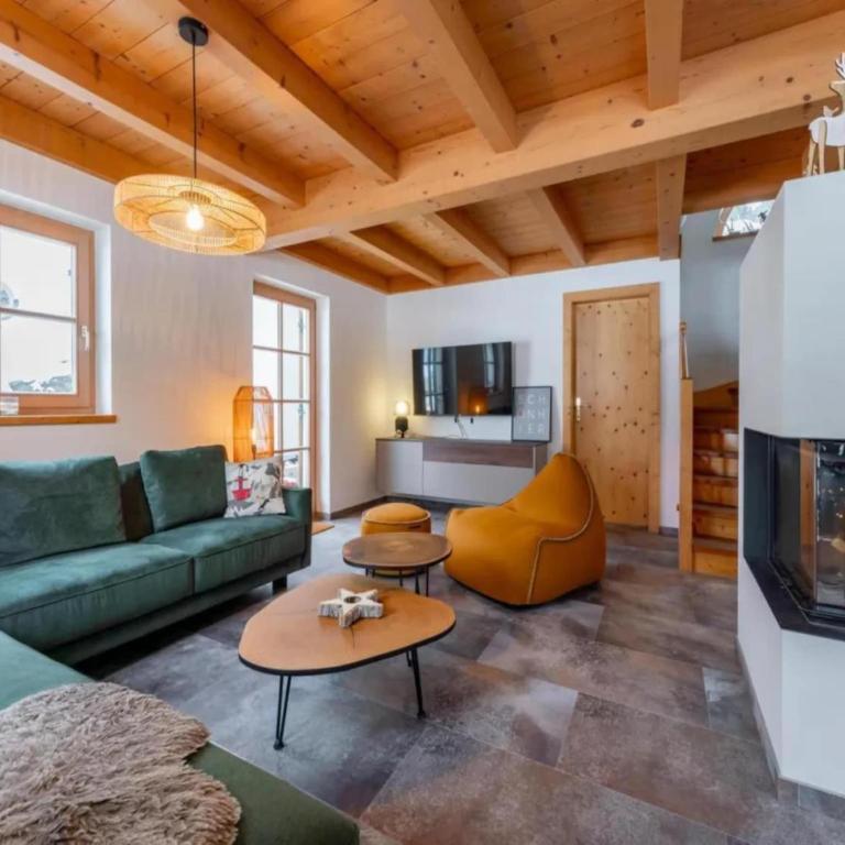 Comfortable Alpine Chalet for 12 - Maison de Vacances 5 Chambres - 9
