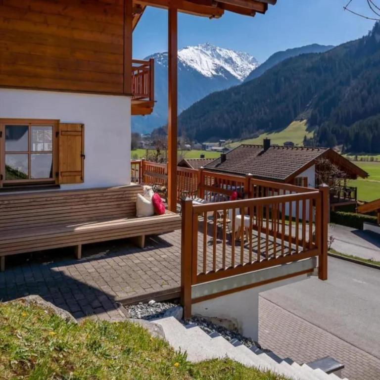 Comfortable Alpine Chalet for 12 - Maison de Vacances 5 Chambres - 26