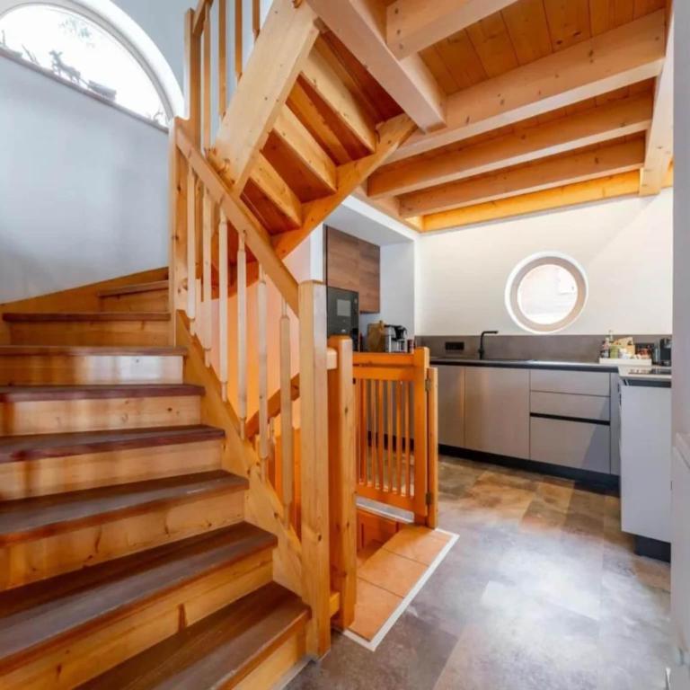 Comfortable Alpine Chalet for 12 - Maison de Vacances 5 Chambres - 17