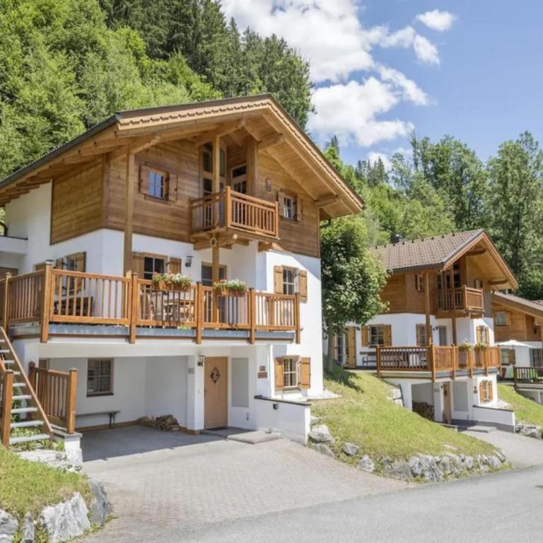 Spacious Detached Chalet in Holiday Village - Maison de Vacances 5 Chambres - 1