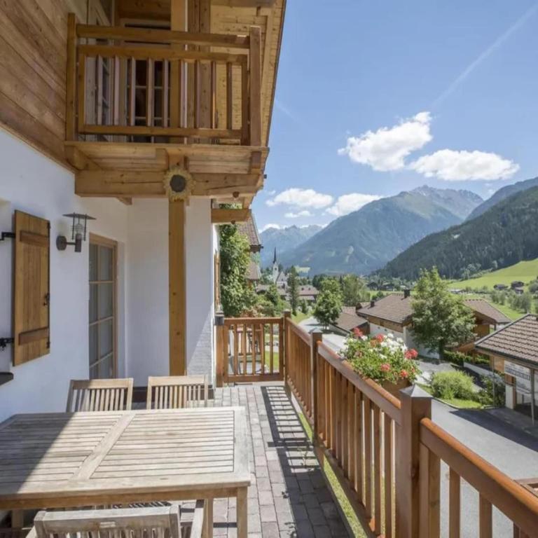 Spacious Detached Chalet in Holiday Village - Maison de Vacances 5 Chambres - 3
