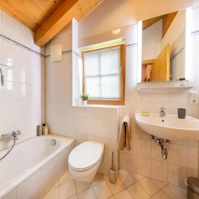 Stylish Ten-Person Alpine Chalet - Maison de Vacances 4 Chambres - 25