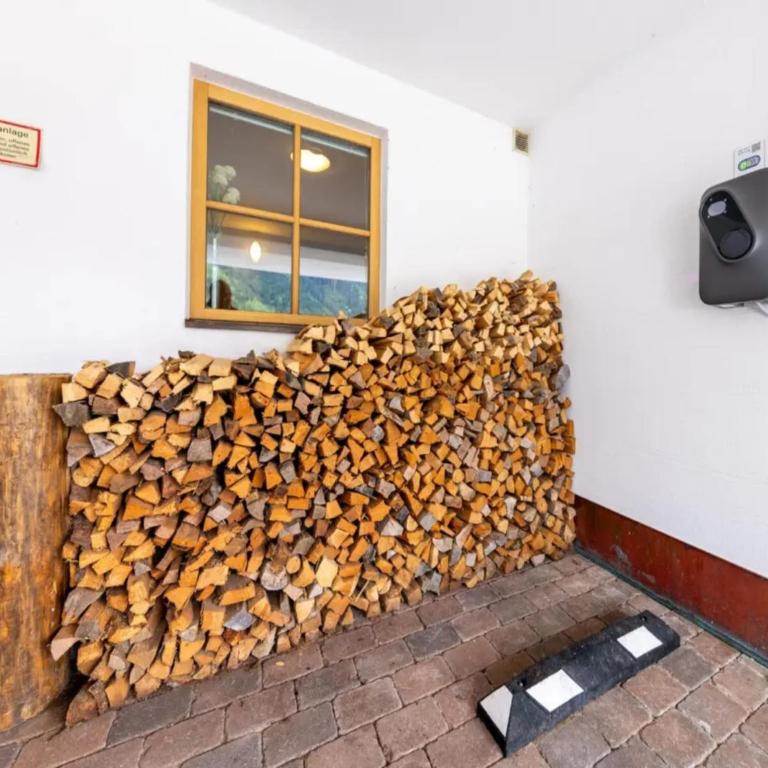 Stylish Ten-Person Alpine Chalet - Maison de Vacances 4 Chambres - 33