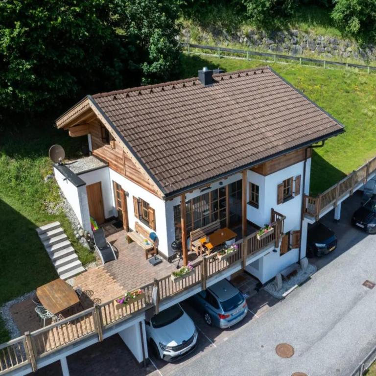 Stylish Ten-Person Alpine Chalet - Maison de Vacances 4 Chambres - 5
