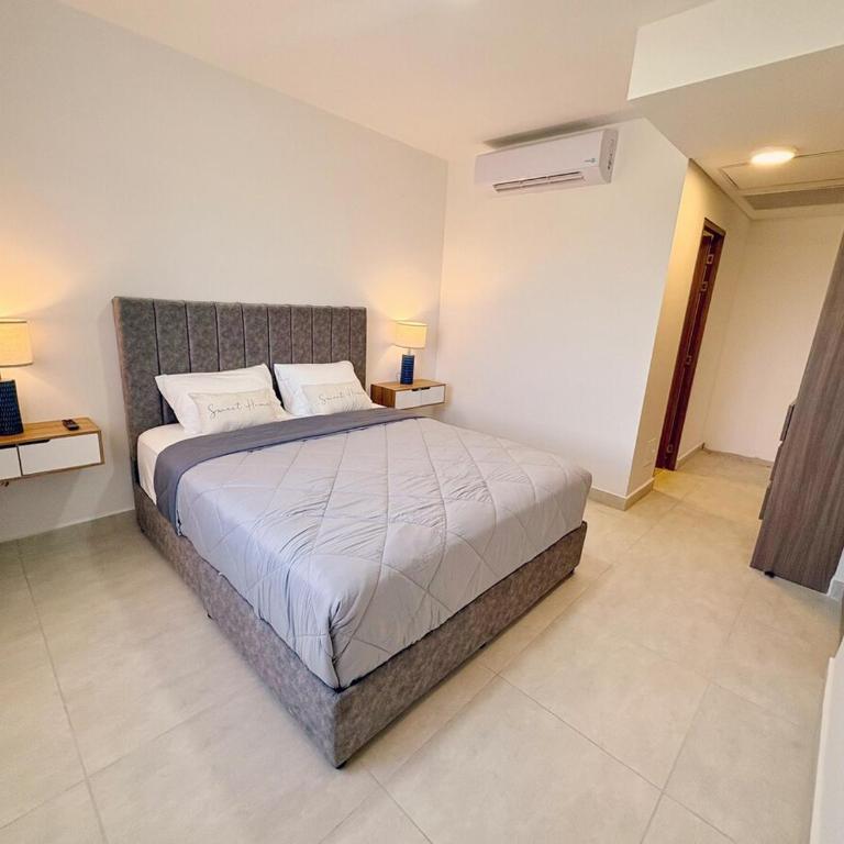 Amplio apartamento con piscina en Serena del Mar - Two-Bedroom Apartment - 17