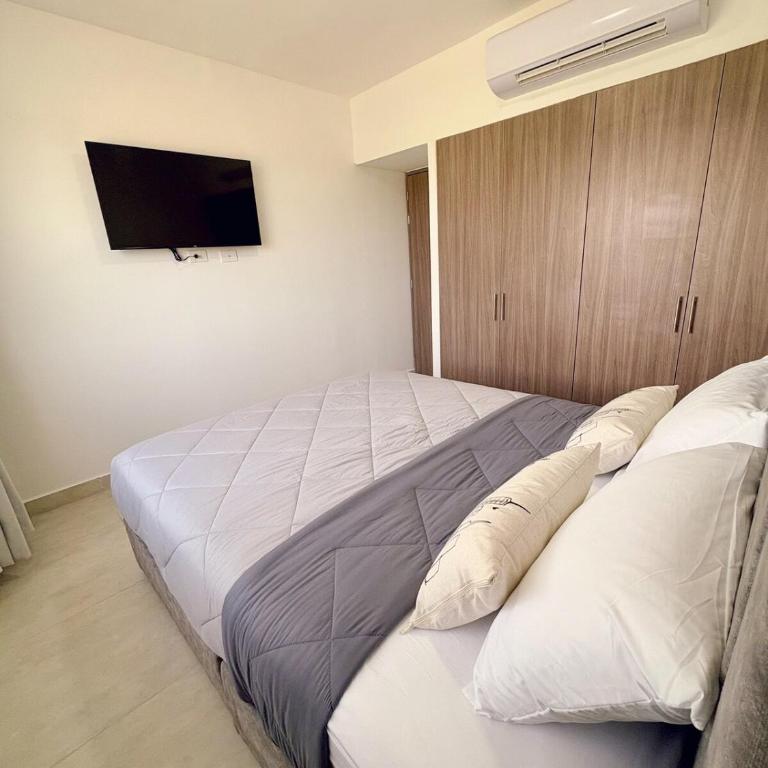 Amplio apartamento con piscina en Serena del Mar - Two-Bedroom Apartment - 35