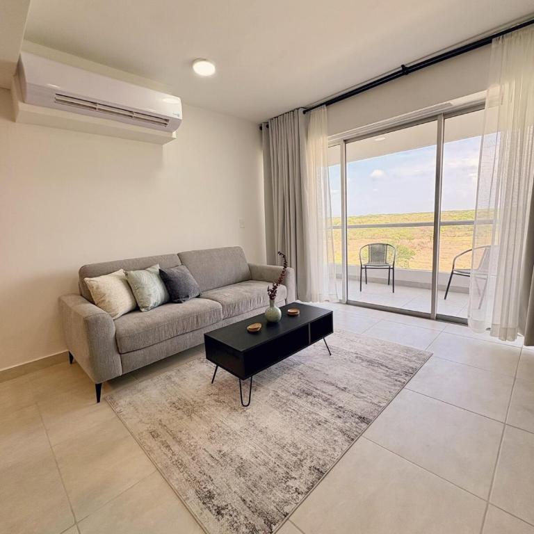 Amplio apartamento con piscina en Serena del Mar - Two-Bedroom Apartment - 40
