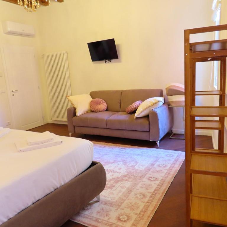 San Marco Luxury Suites in Venice - Suite con Vista Fiume - 17