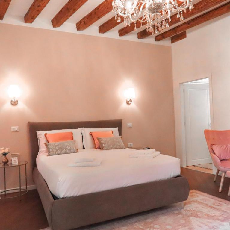 San Marco Luxury Suites in Venice - Suite con Vista Fiume - 25