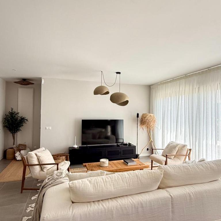 Alya Mijas - Casa Riviera - Luxury 3 Bedroom Villa - Villa de 3 dormitorios - 4
