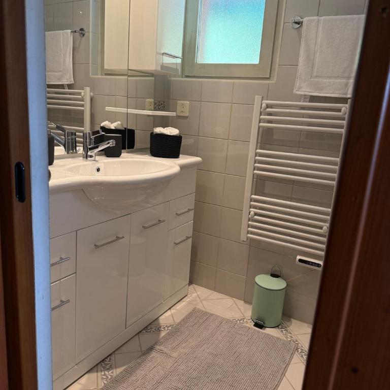 Beautiful, friendly chalet Lake Geneva view - Chalet - 18