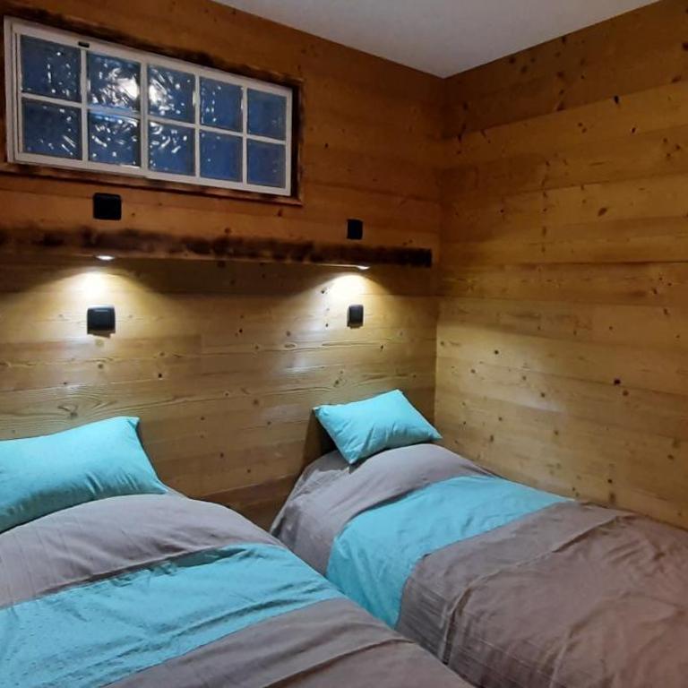 Valfréjus- 2 pièces 4 personnes bord des pistes- animal accepté - Appartement 1 Chambre - 5