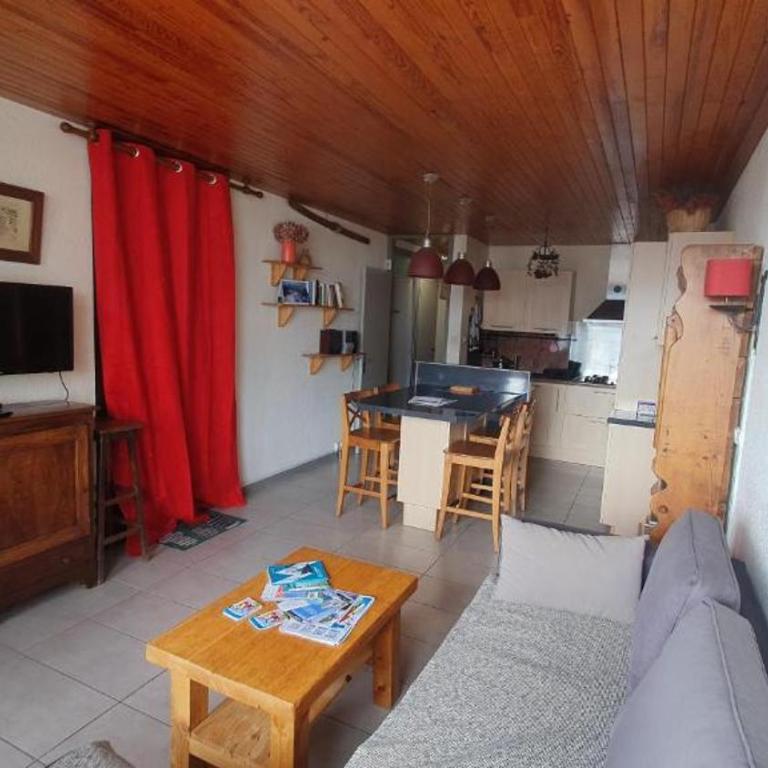 Logement entier, 2 chambres, plein sud, pied des pistes, Chamrousse 1650 - Appartement 2 Chambres - 3