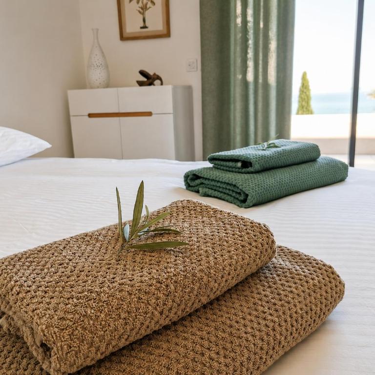 Vue mer exceptionnelle avec confort moderne, climatisation et parking - Appartement 2 Chambres - 9
