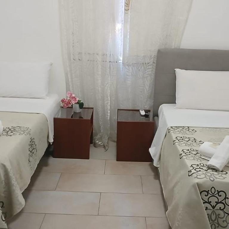 Raynova - Chambre Lits Jumeaux - 1