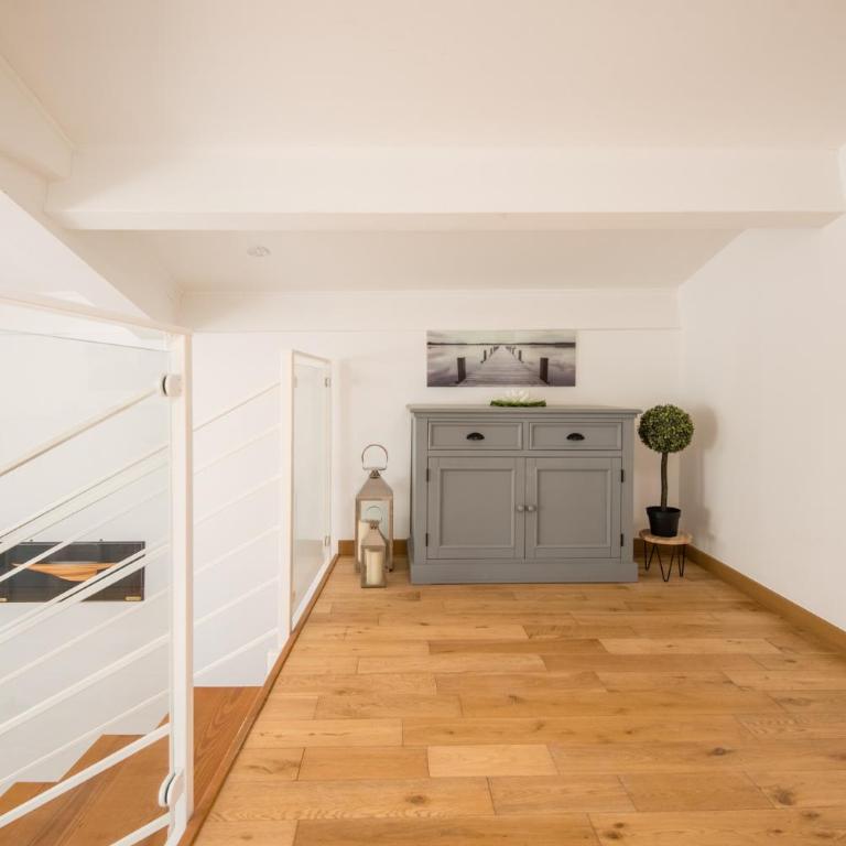 Modern House in the center of Villefranche sur Mer - Maison 3 Chambres - 14