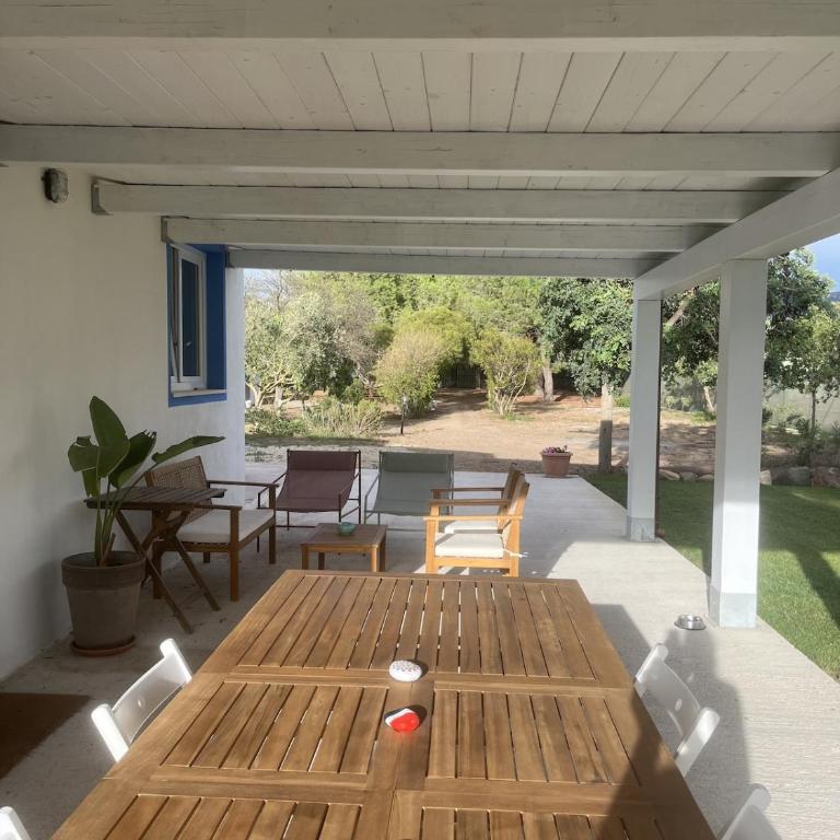 Villa 6 Ospiti con Giardino vicino al Mare - Flumini, Quartu Sant'Elena, Cagliari - Casa Vacanze con 3 Camere da Letto - 6
